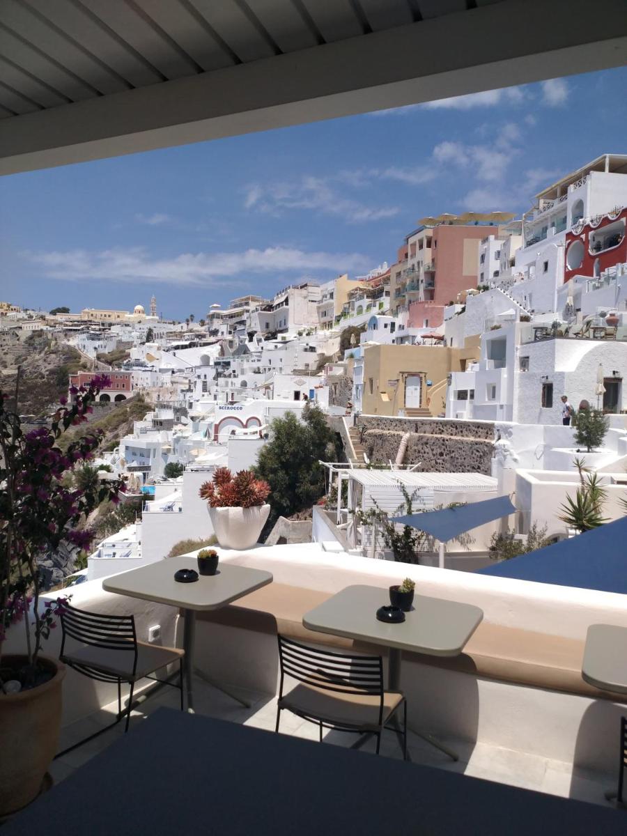 Porto Fira Suites