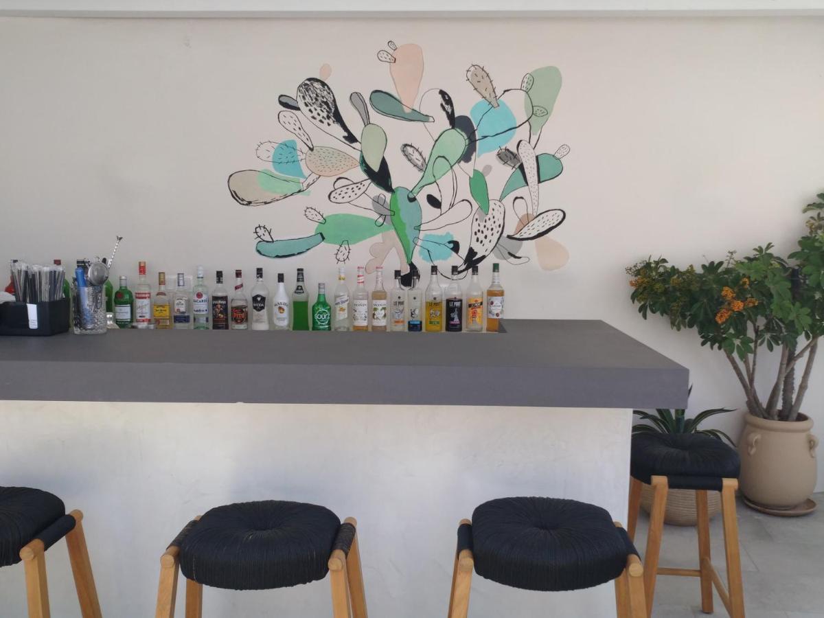 Porto Fira Suites