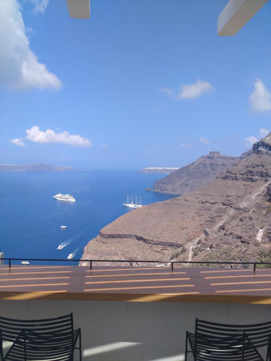 Porto Fira Suites