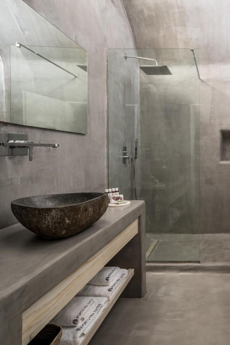 Porto Fira Suites