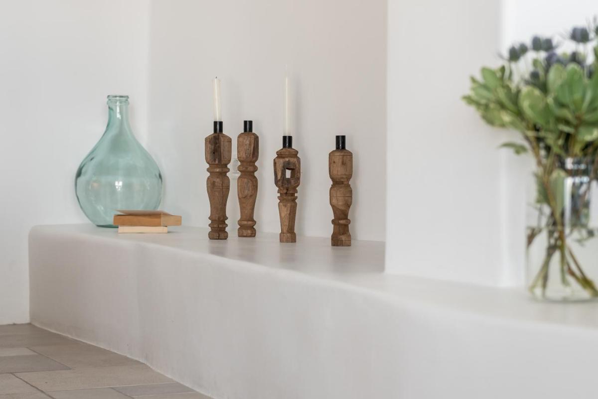 Porto Fira Suites