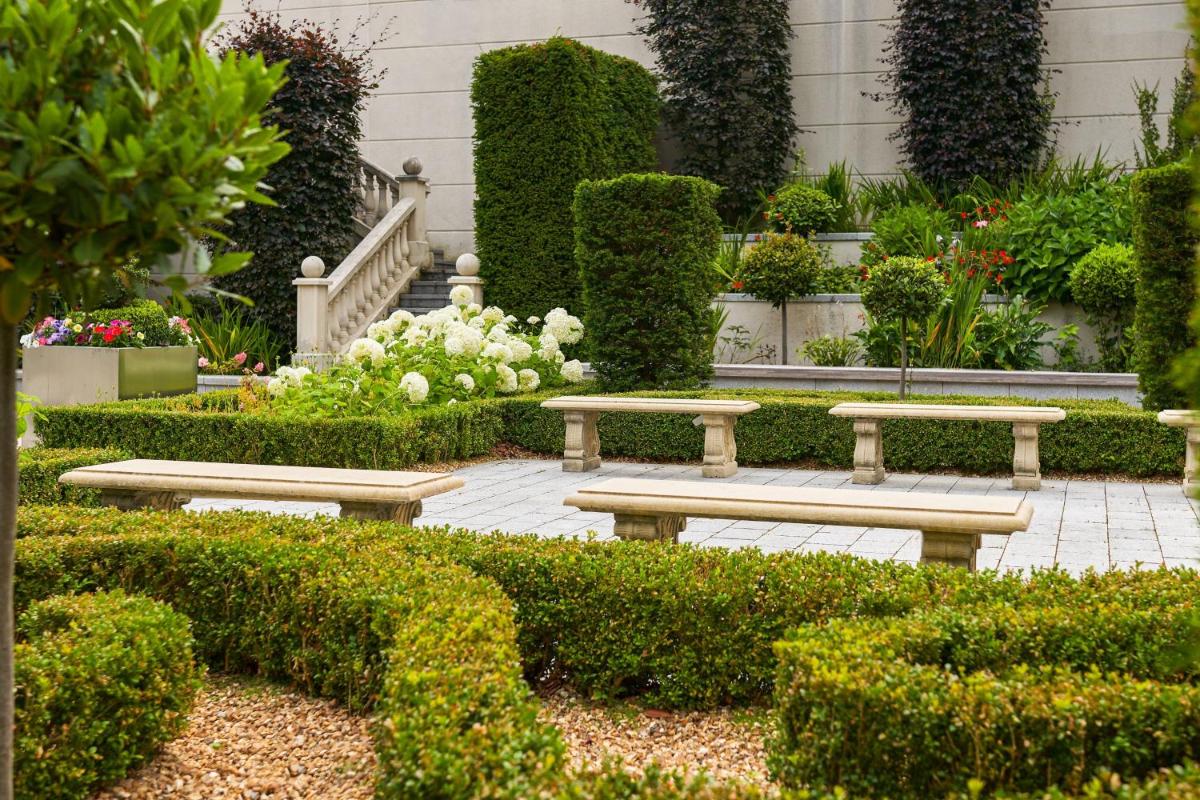 Powerscourt Hotel, Autograph Collection