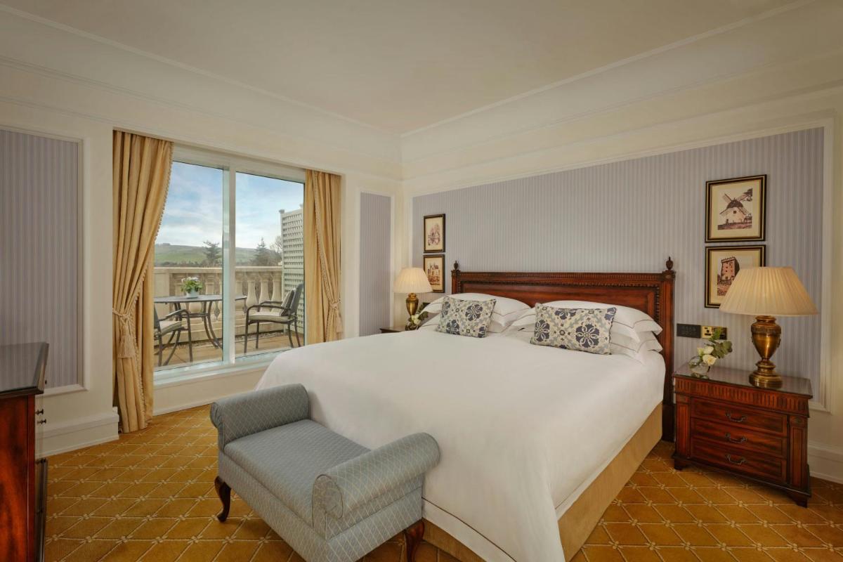 Powerscourt Hotel, Autograph Collection