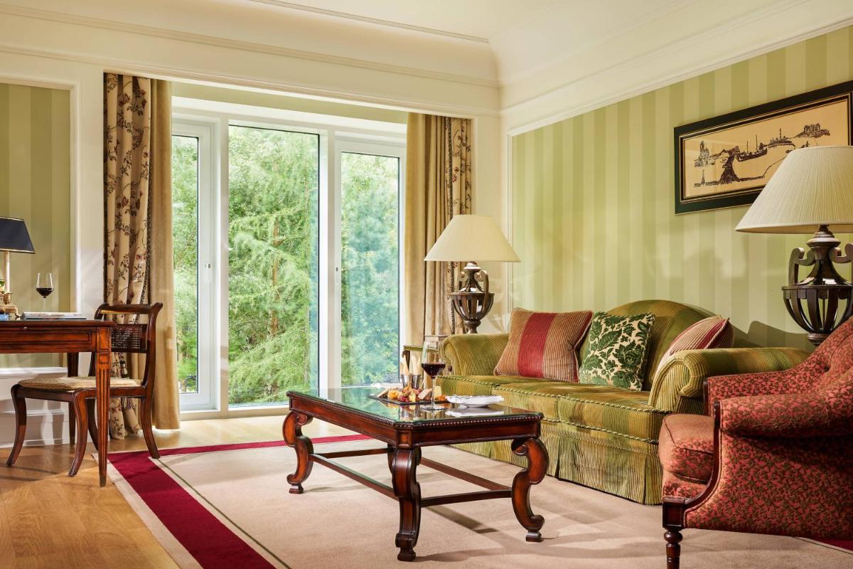 Powerscourt Hotel, Autograph Collection