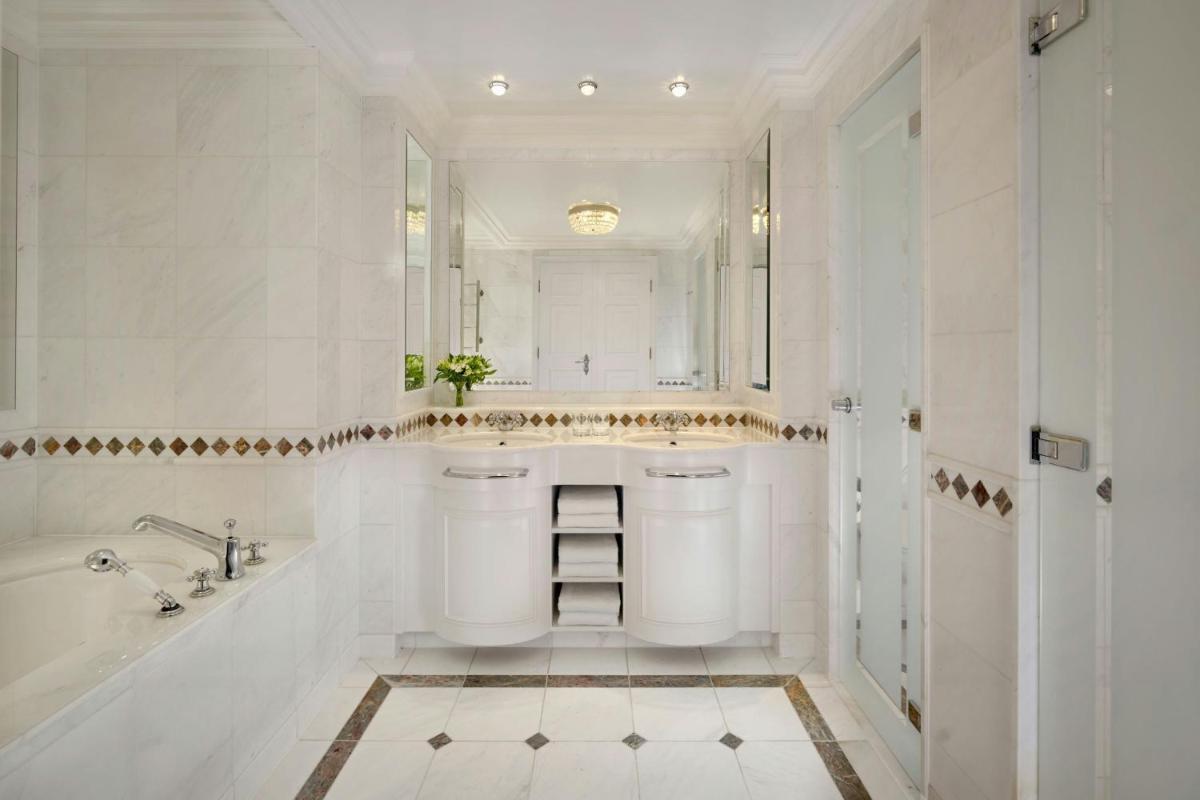 Powerscourt Hotel, Autograph Collection