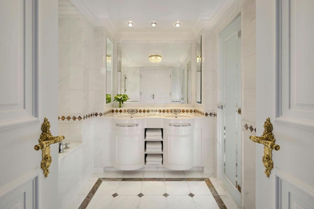 Powerscourt Hotel, Autograph Collection