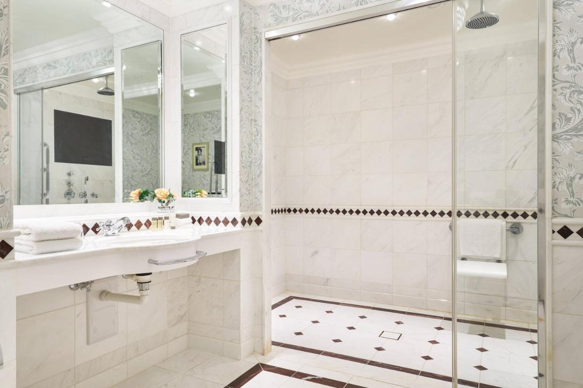 Powerscourt Hotel, Autograph Collection