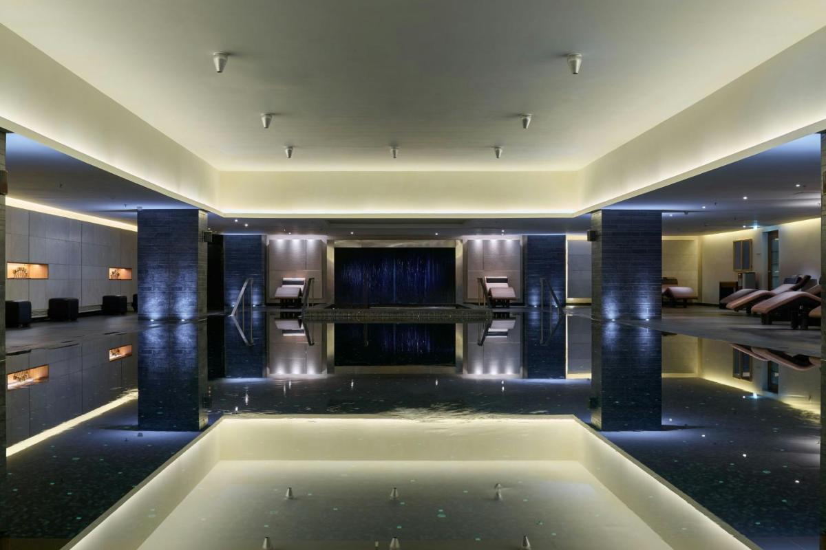 Powerscourt Hotel, Autograph Collection