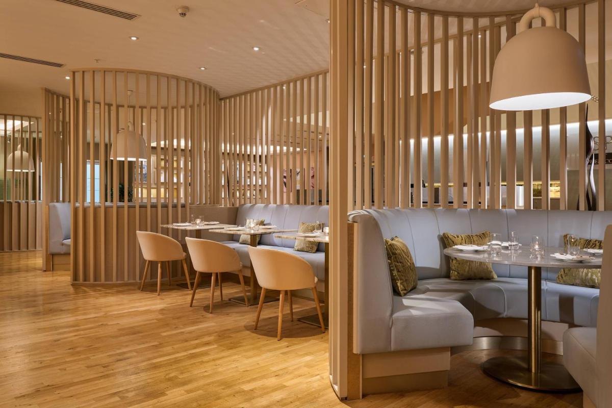 Powerscourt Hotel, Autograph Collection