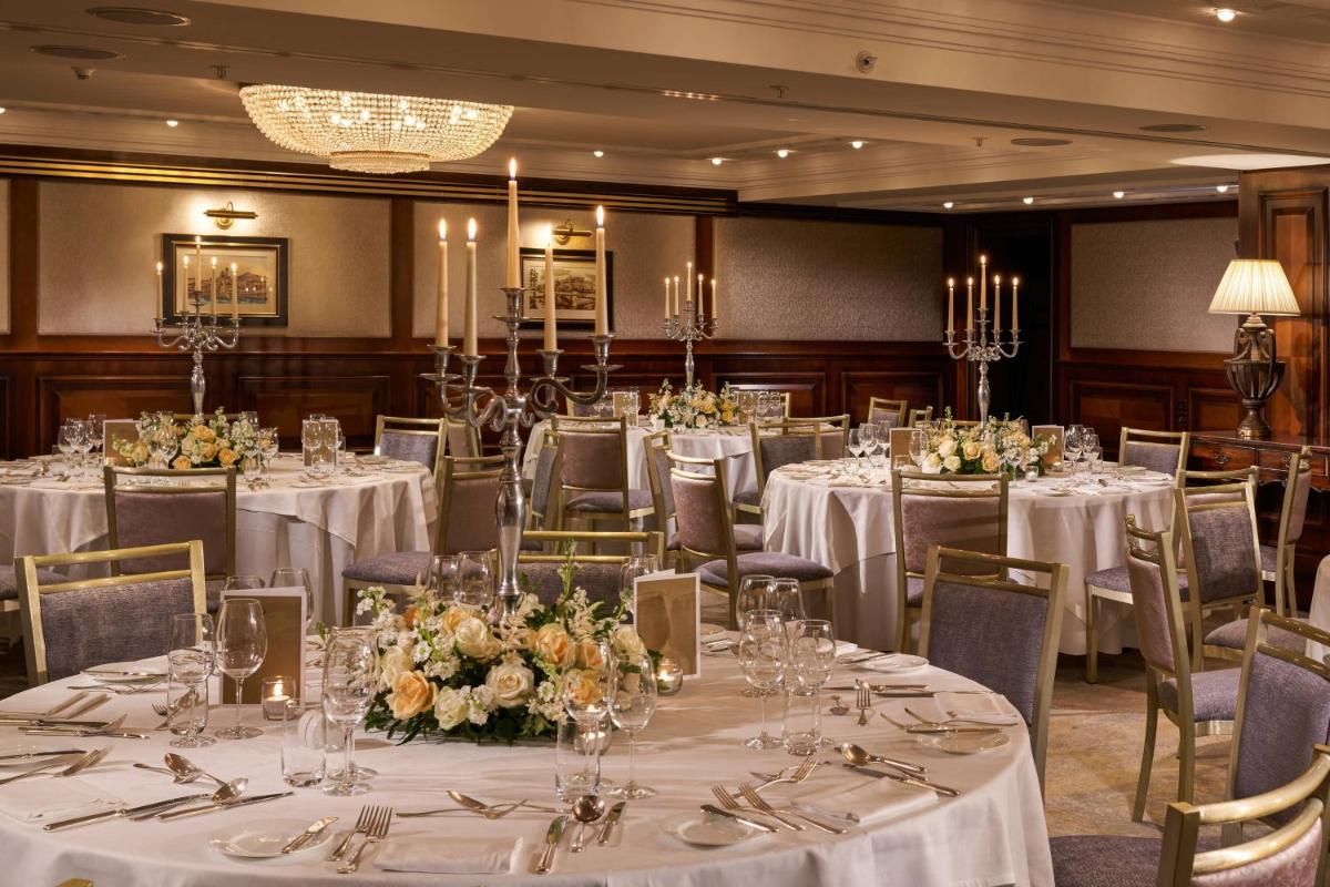 Powerscourt Hotel, Autograph Collection