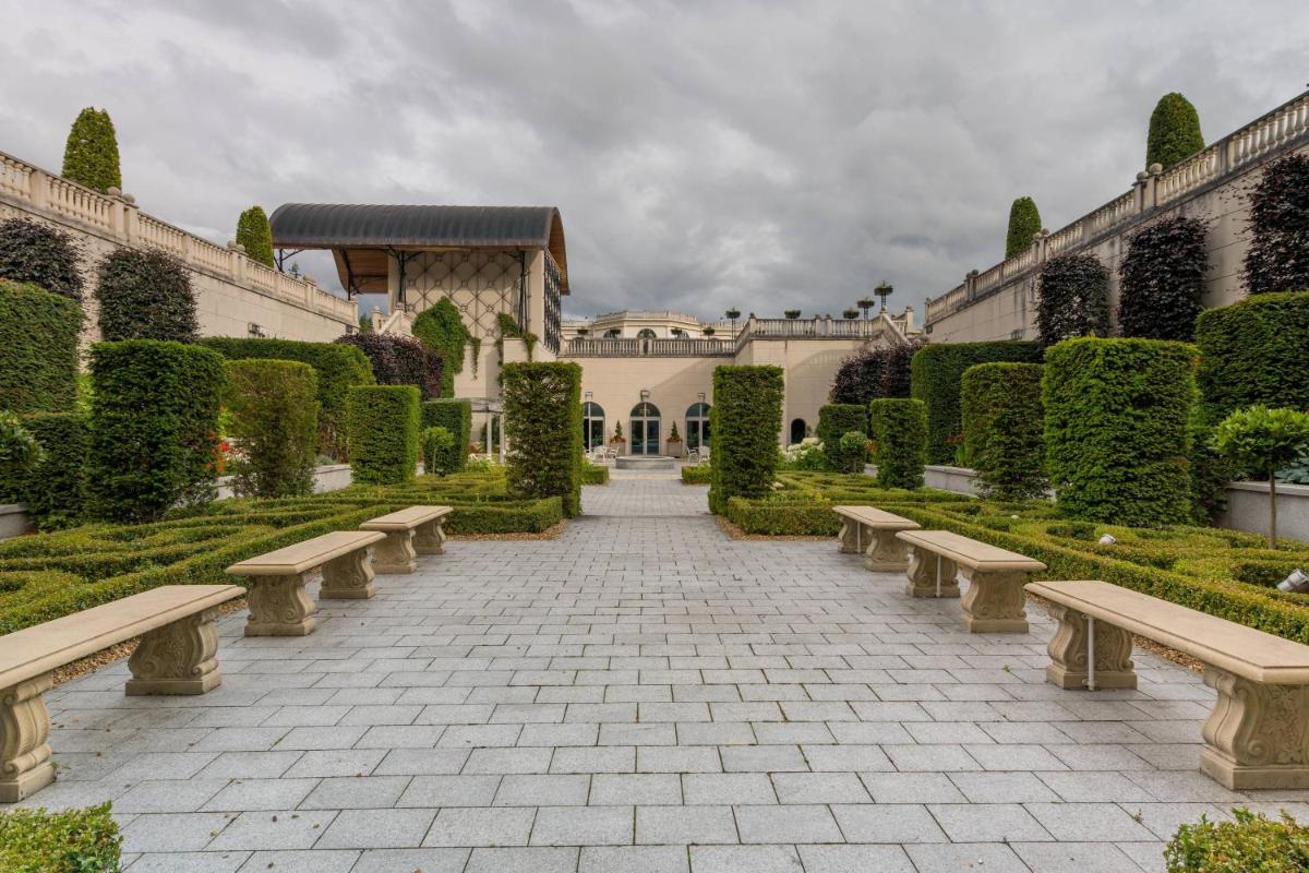 Powerscourt Hotel, Autograph Collection