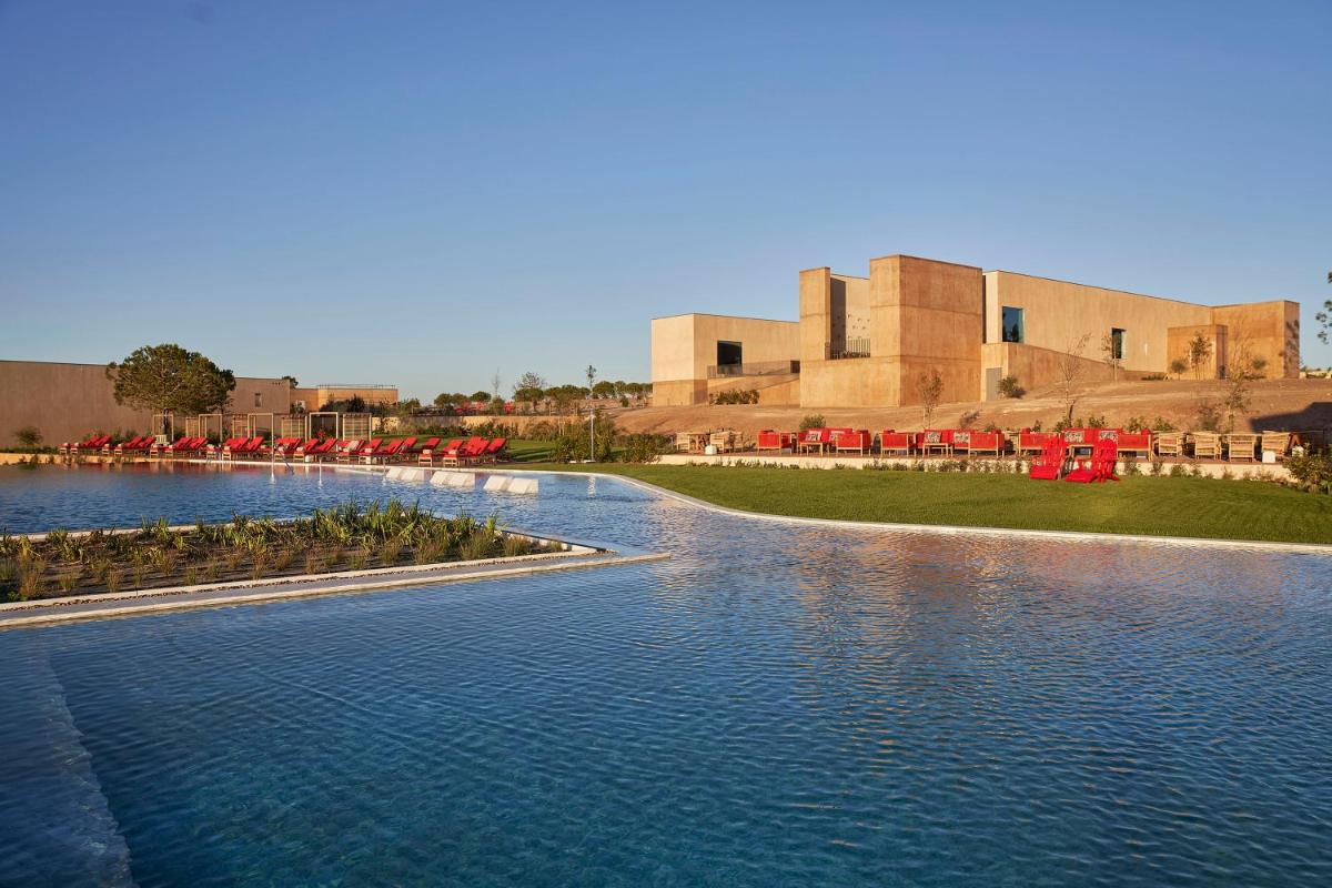 Praia do Canal Nature Retreat - Small Luxury Hotels of the World