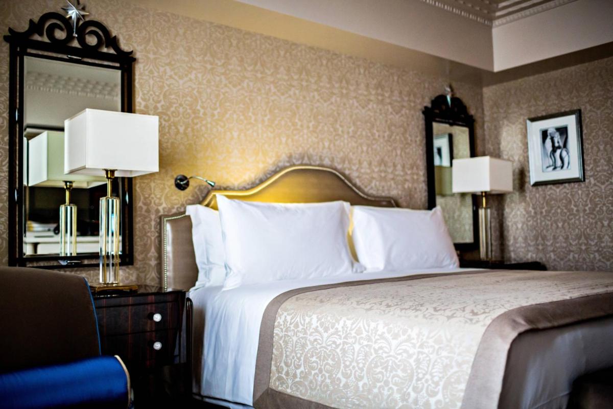 Prince de Galles, a Luxury Collection hotel, Paris