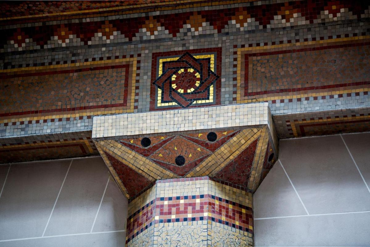 Prince de Galles, a Luxury Collection hotel, Paris