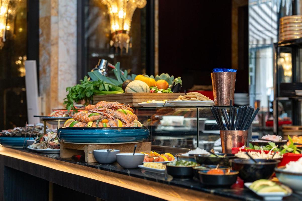 Prince de Galles, a Luxury Collection hotel, Paris