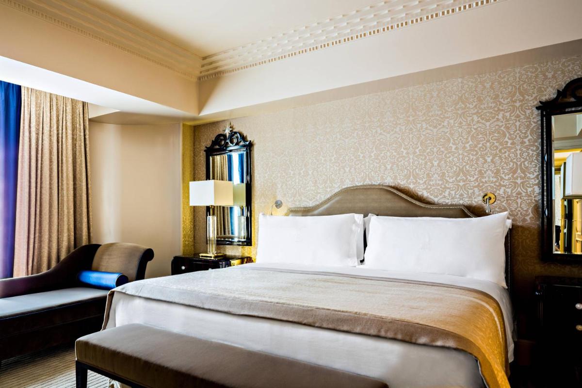 Prince de Galles, a Luxury Collection hotel, Paris