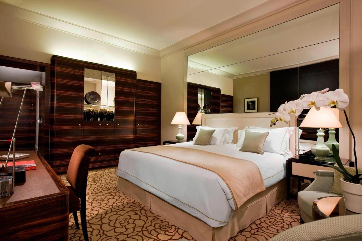 Prince de Galles, a Luxury Collection hotel, Paris