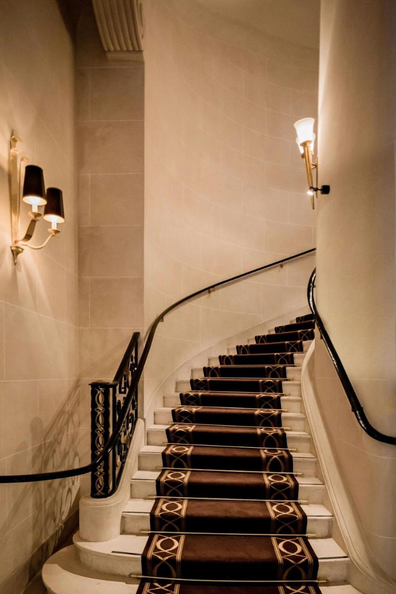 Prince de Galles, a Luxury Collection hotel, Paris