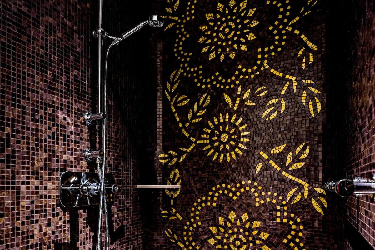 Prince de Galles, a Luxury Collection hotel, Paris
