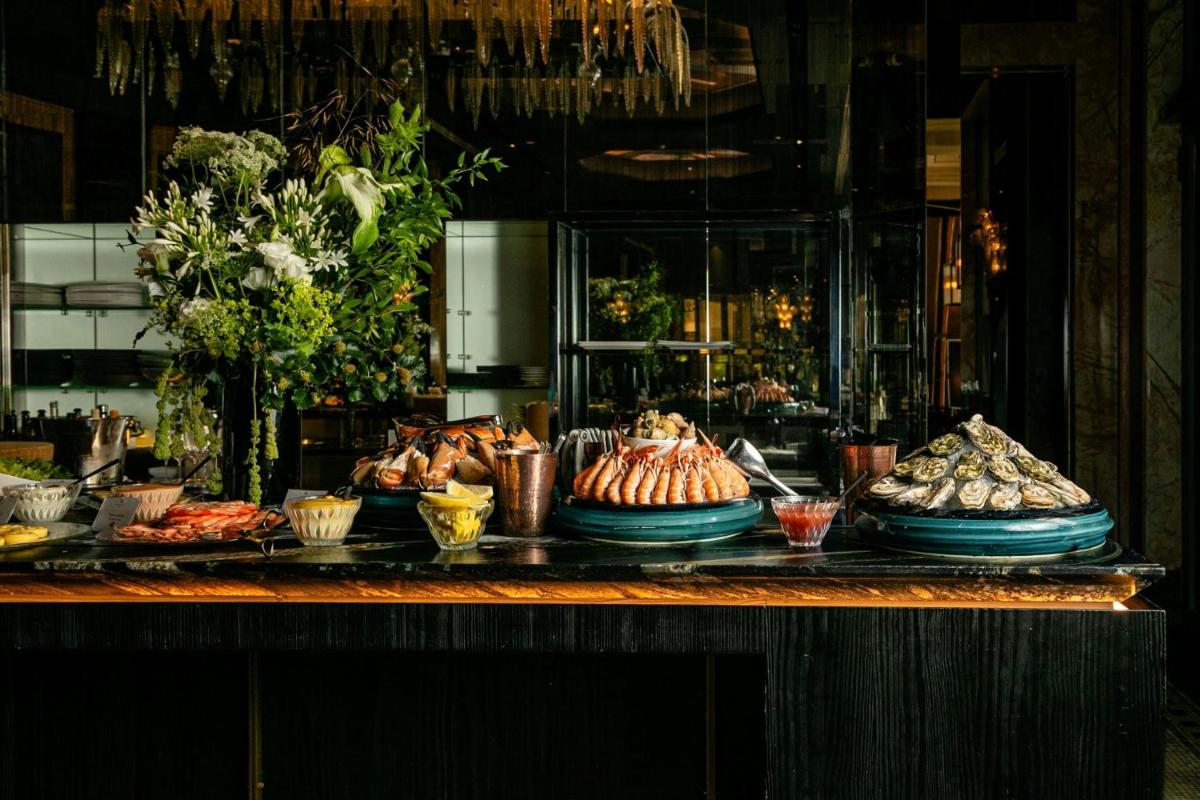 Prince de Galles, a Luxury Collection hotel, Paris