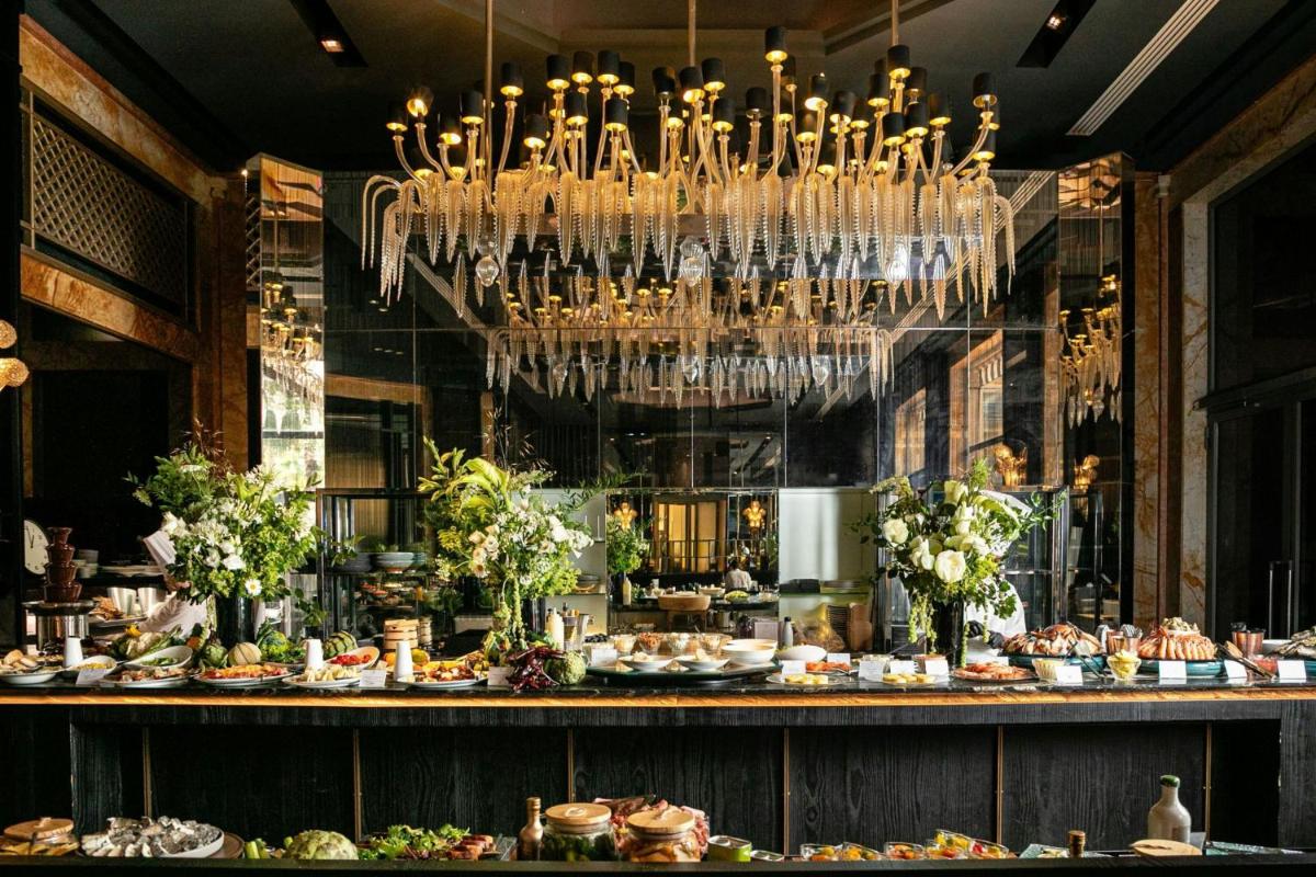 Prince de Galles, a Luxury Collection hotel, Paris