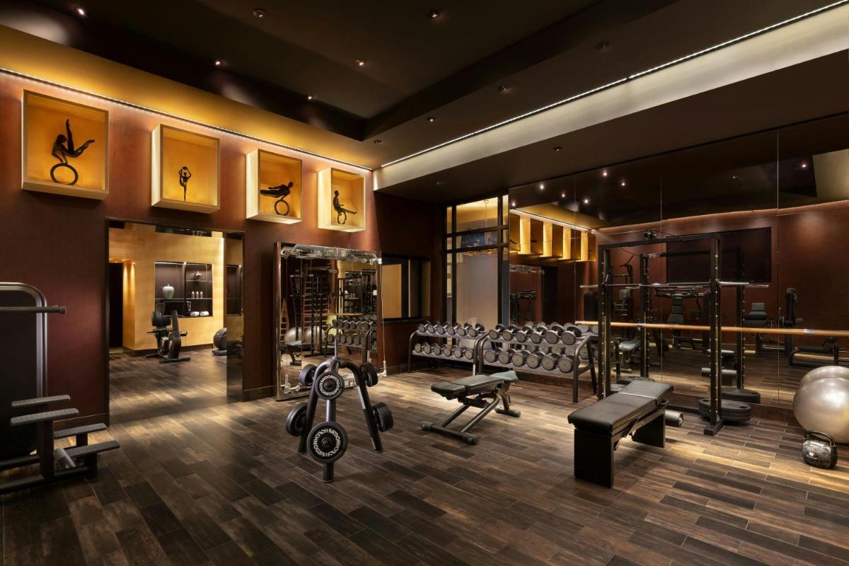 Prince de Galles, a Luxury Collection hotel, Paris
