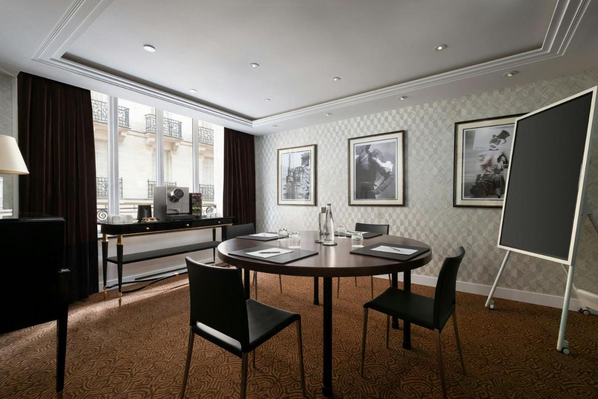 Prince de Galles, a Luxury Collection hotel, Paris