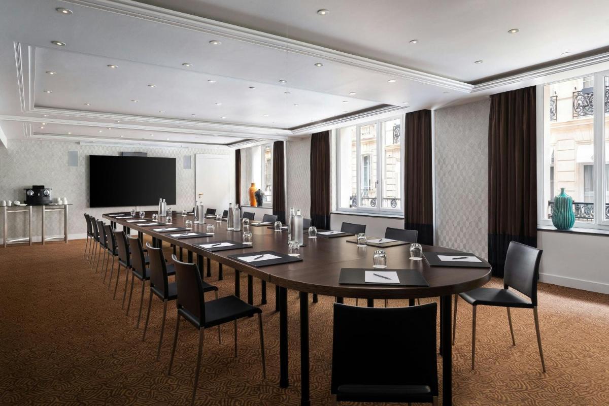 Prince de Galles, a Luxury Collection hotel, Paris