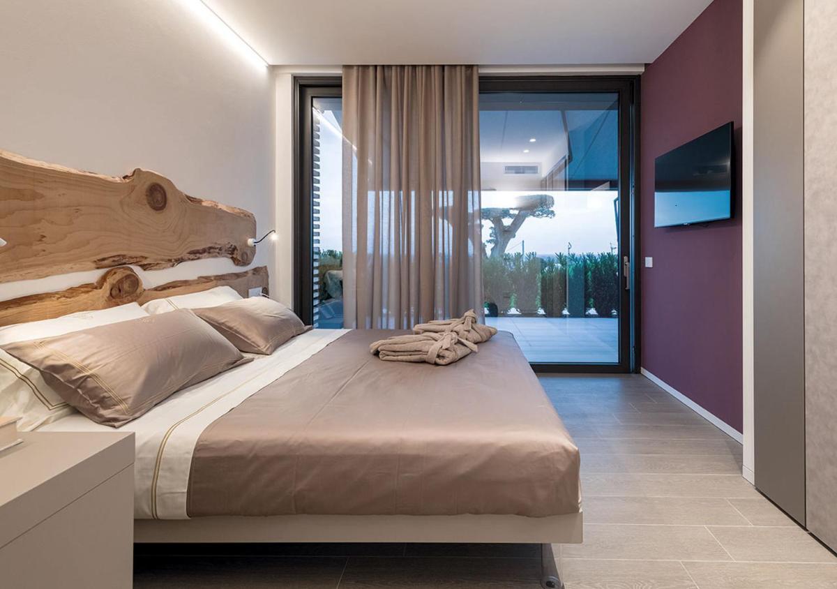 Progress Country & Wine House