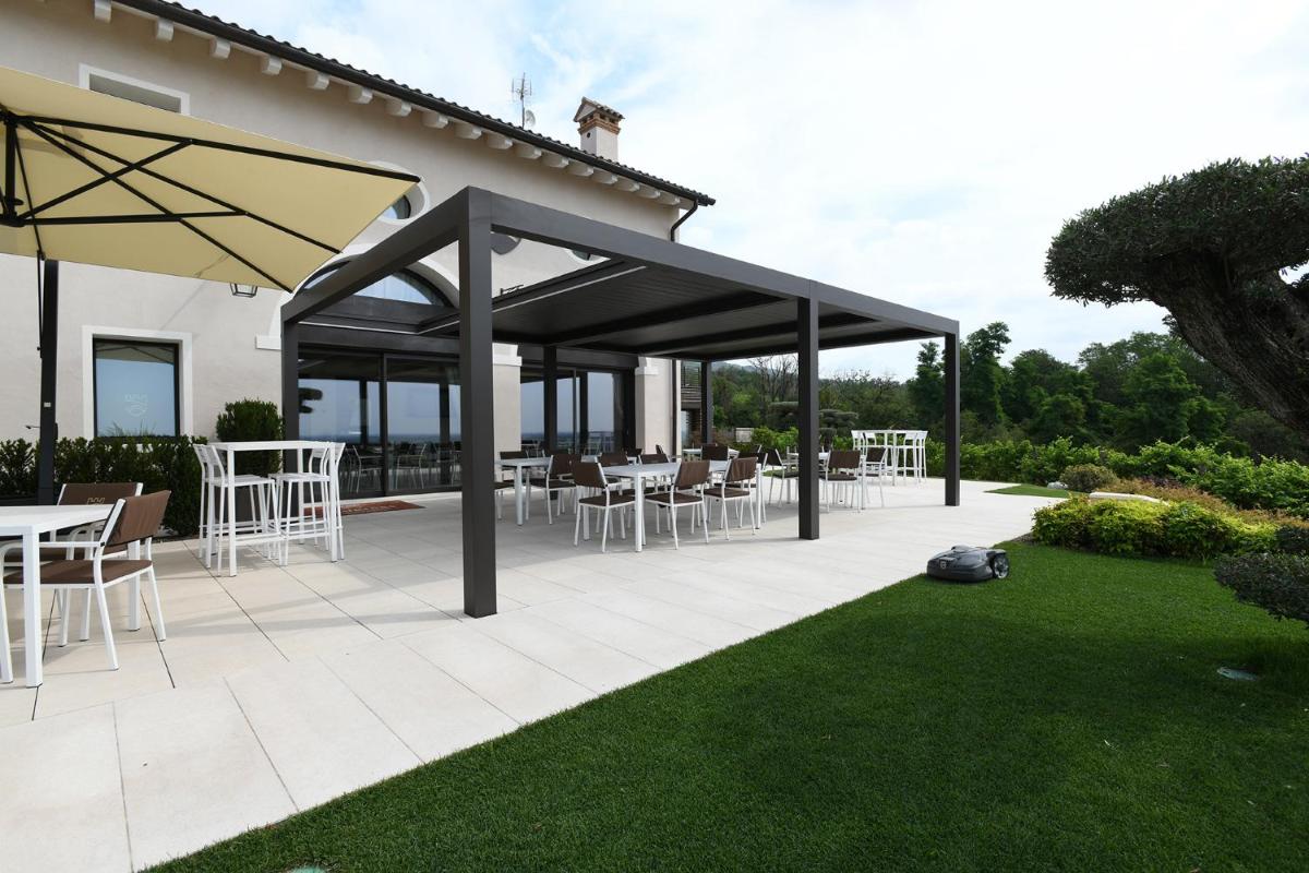 Progress Country & Wine House