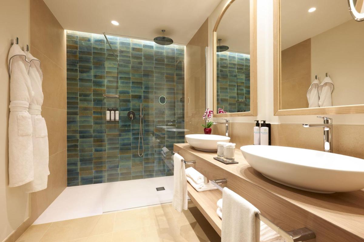 Almar Timi Ama Villasimius Resort & Spa