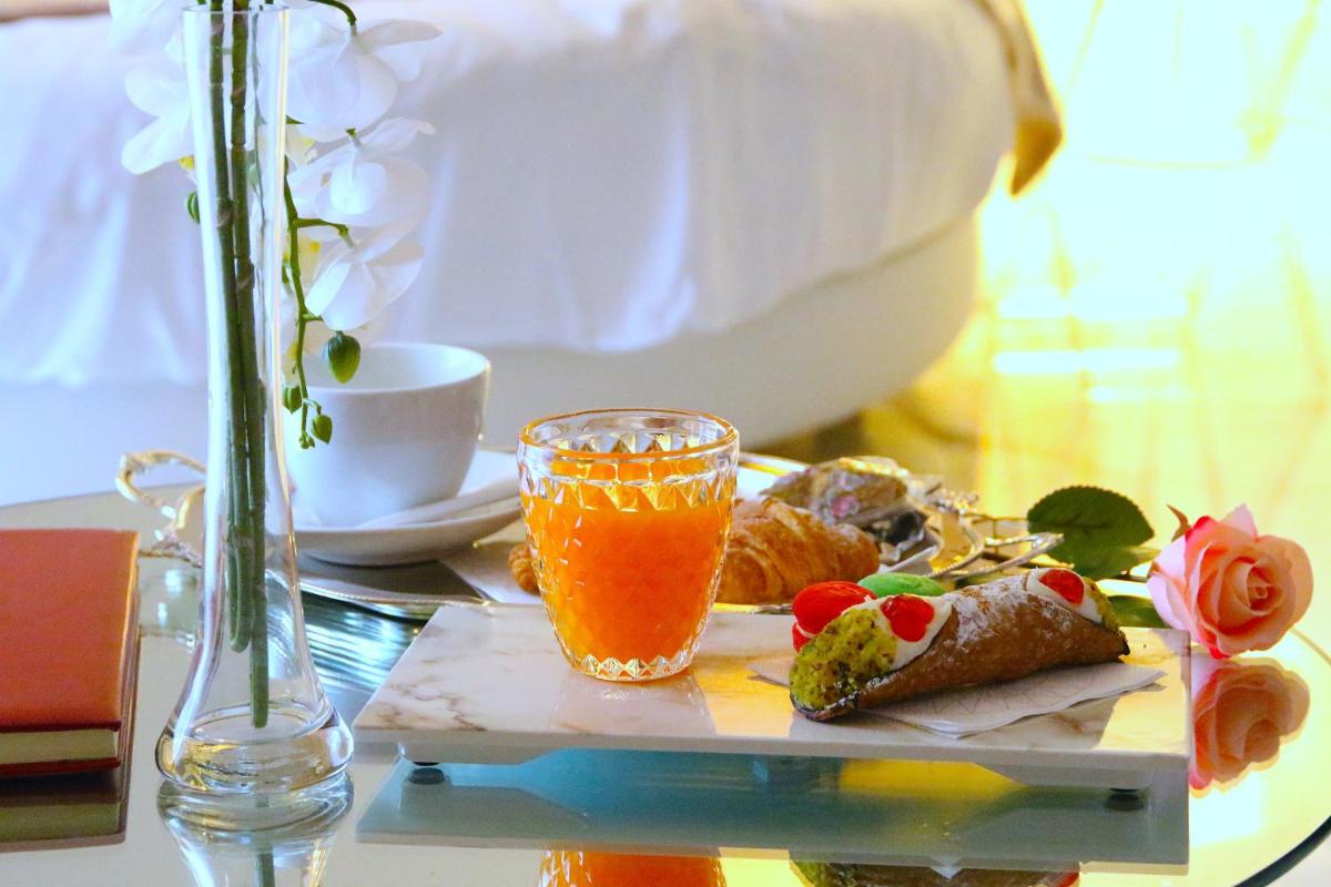 Quattro Canti Suites