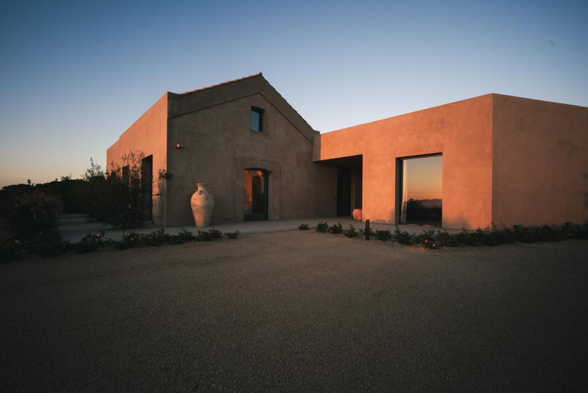 Rakalia Pure Living Sicilian Retreat