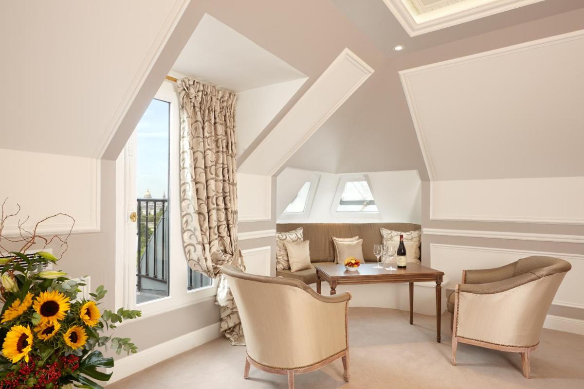 Hôtel Regina Louvre