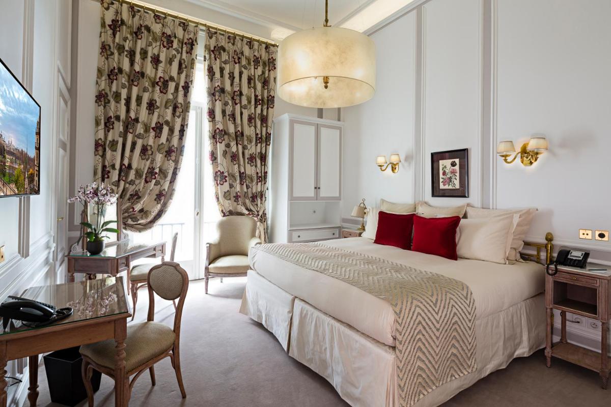 Hôtel Regina Louvre