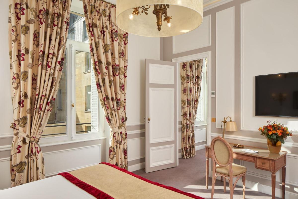 Hôtel Regina Louvre