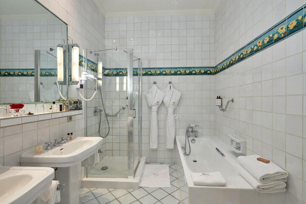 Hôtel Regina Louvre