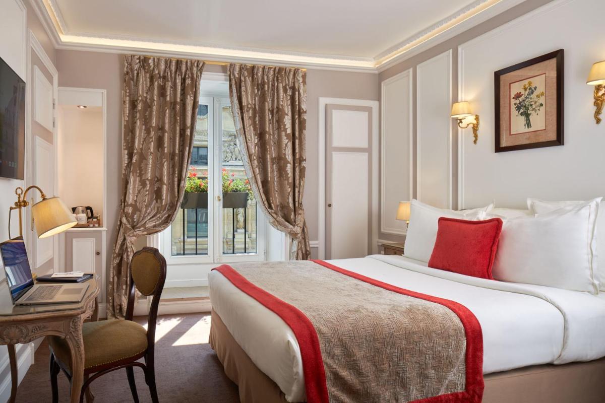 Hôtel Regina Louvre