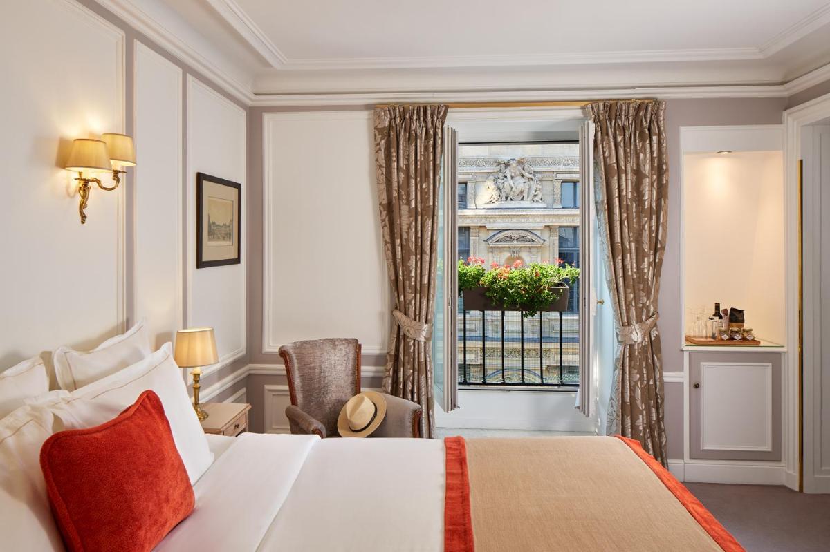 Hôtel Regina Louvre