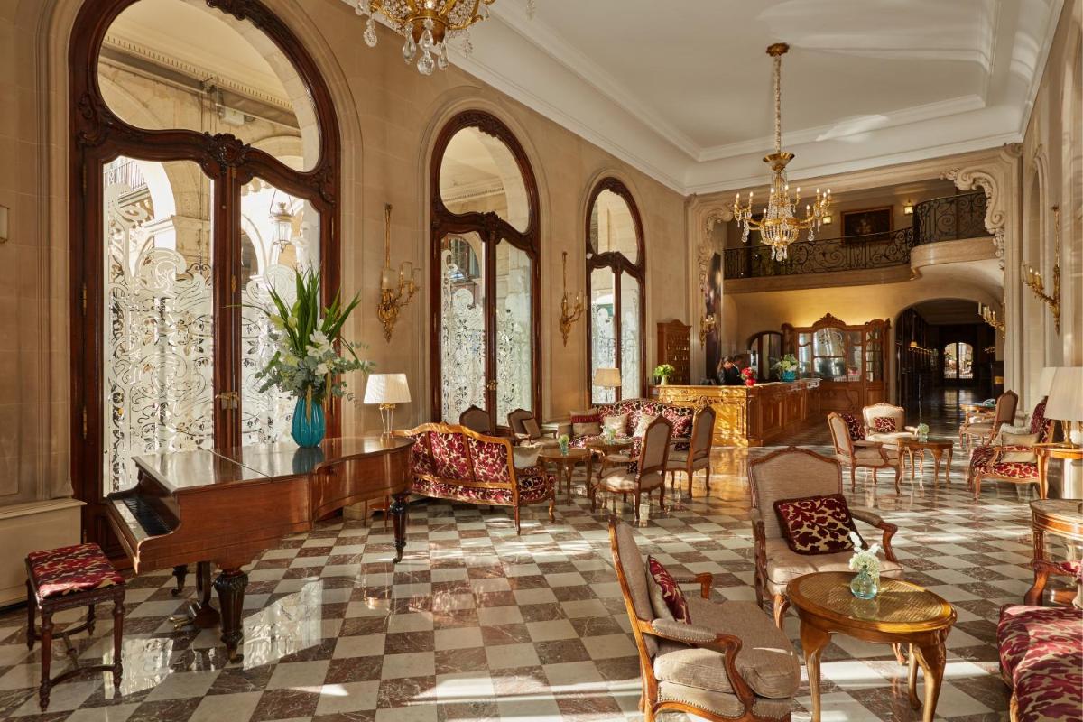 Hôtel Regina Louvre