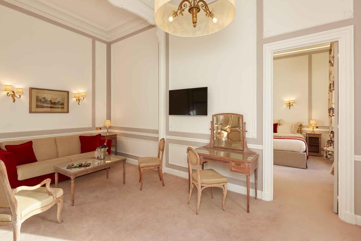 Hôtel Regina Louvre