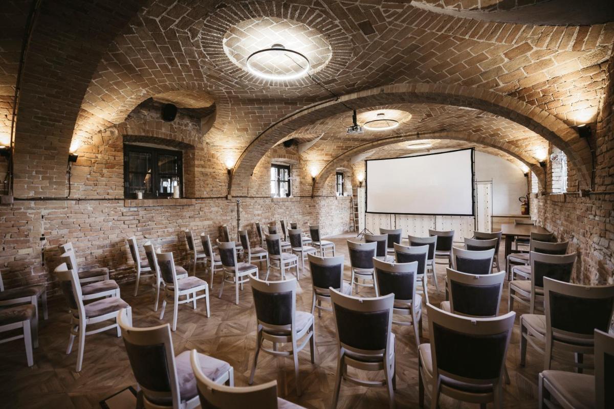 Relais Almaranto