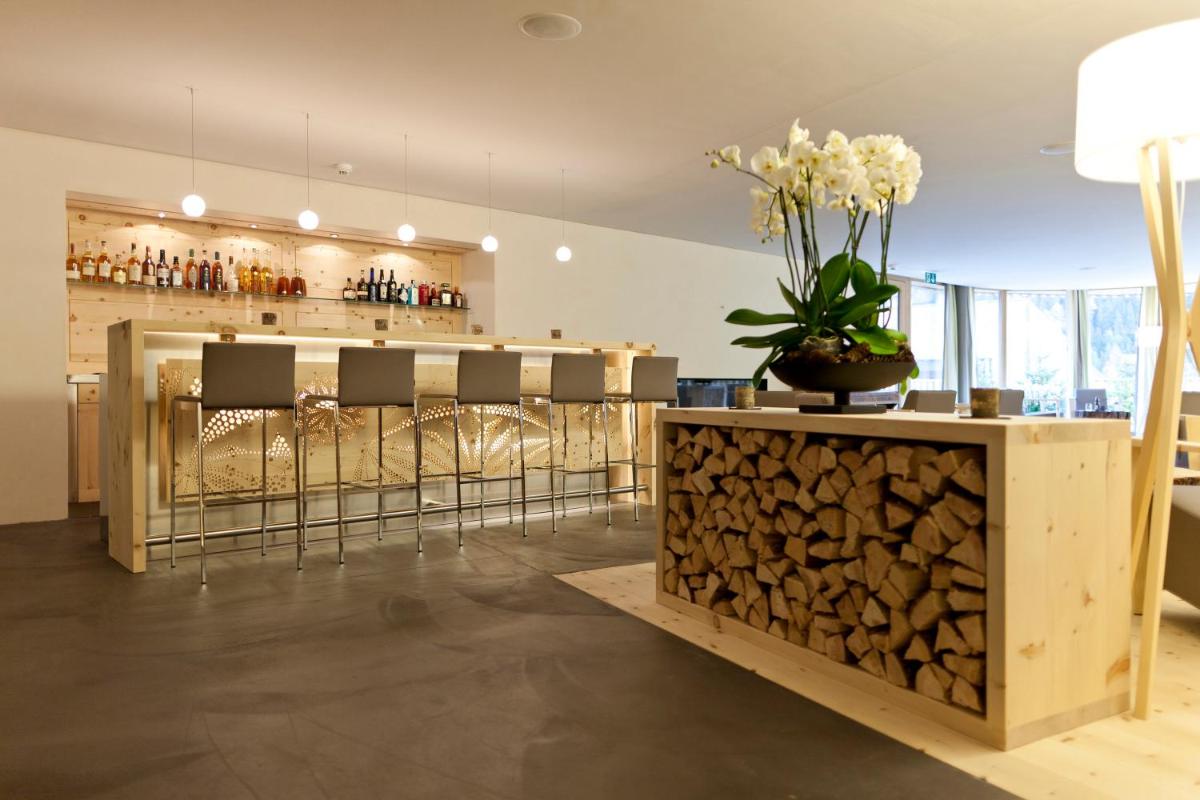 Relais & Châteaux IN LAIN Hotel Cadonau