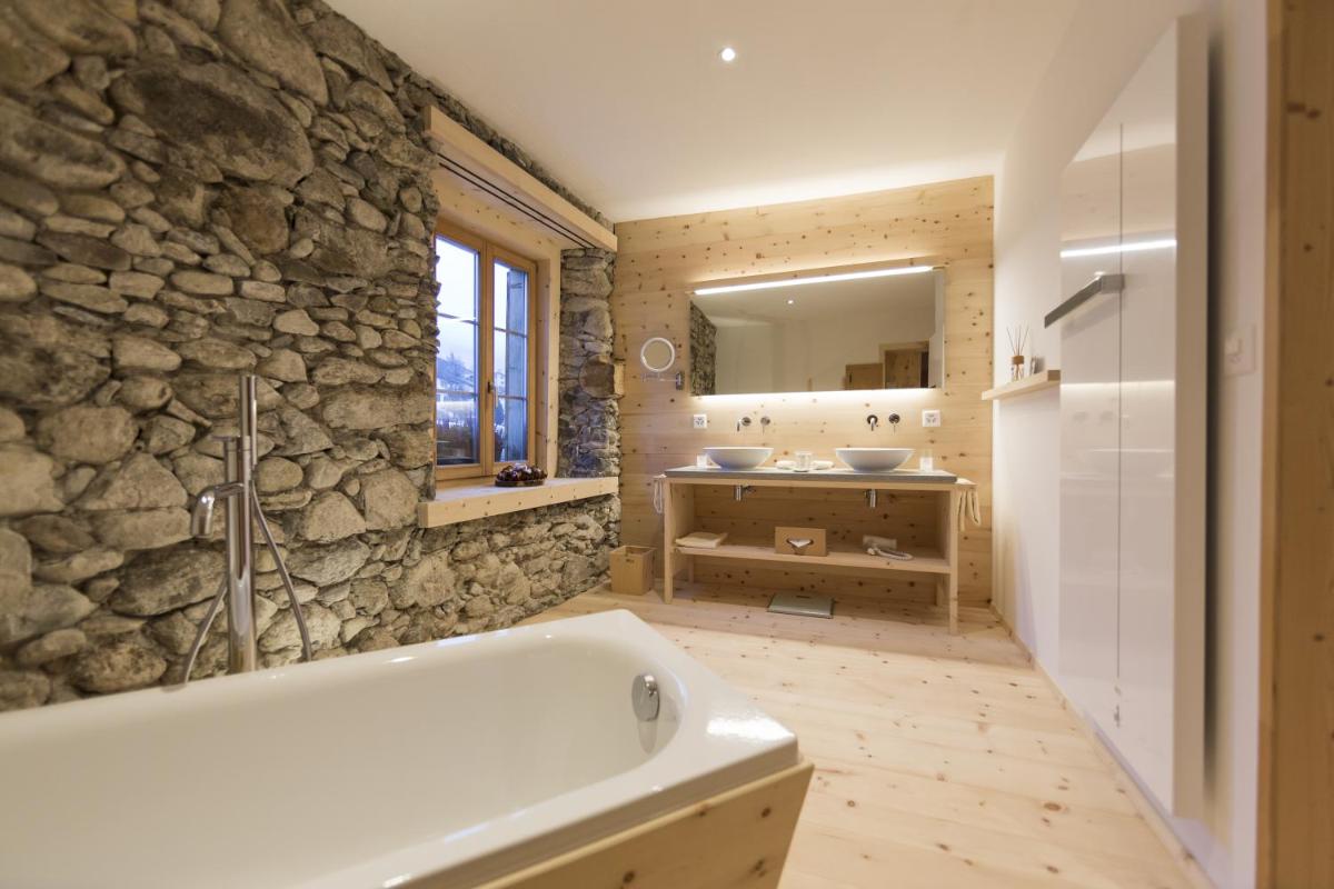 Relais & Châteaux IN LAIN Hotel Cadonau