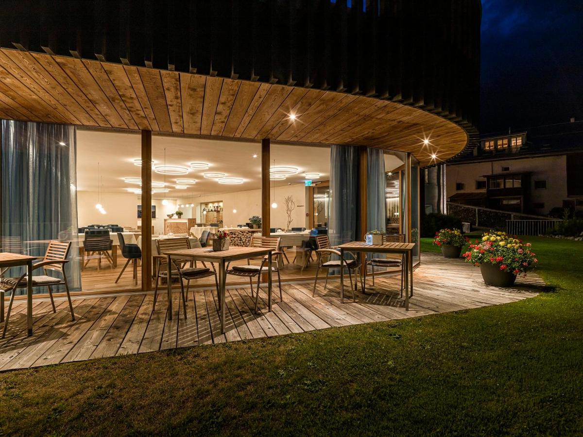 Relais & Châteaux IN LAIN Hotel Cadonau