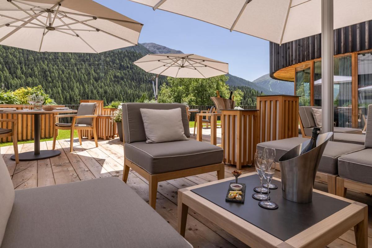 Relais & Châteaux IN LAIN Hotel Cadonau