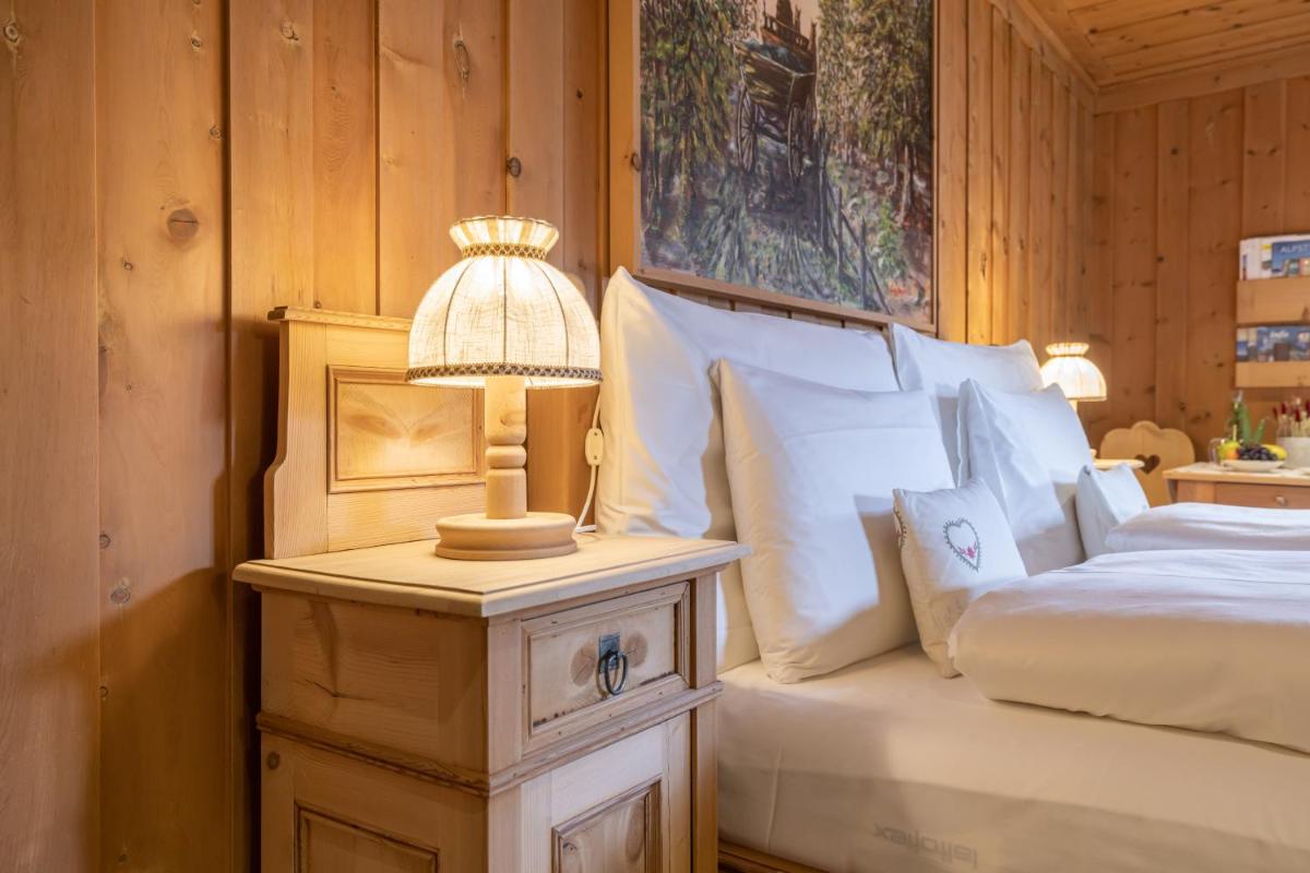 Relais & Châteaux IN LAIN Hotel Cadonau