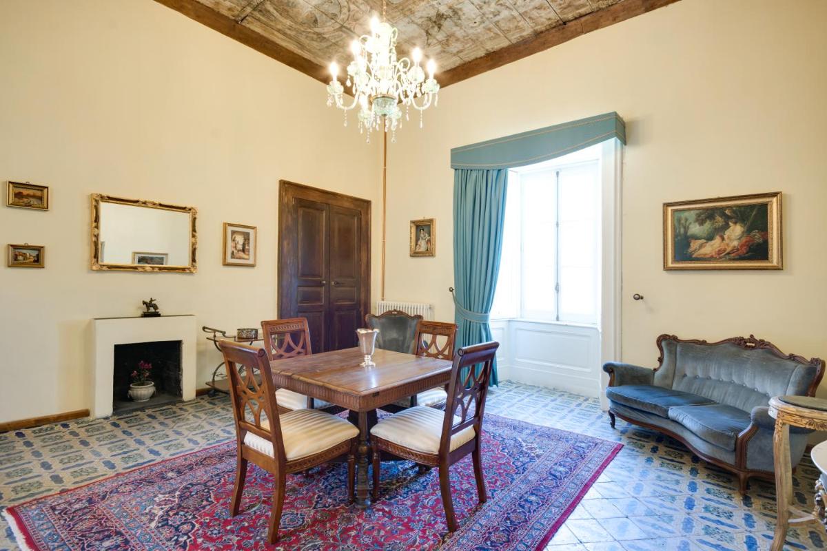 Castello Di Caccuri Suites