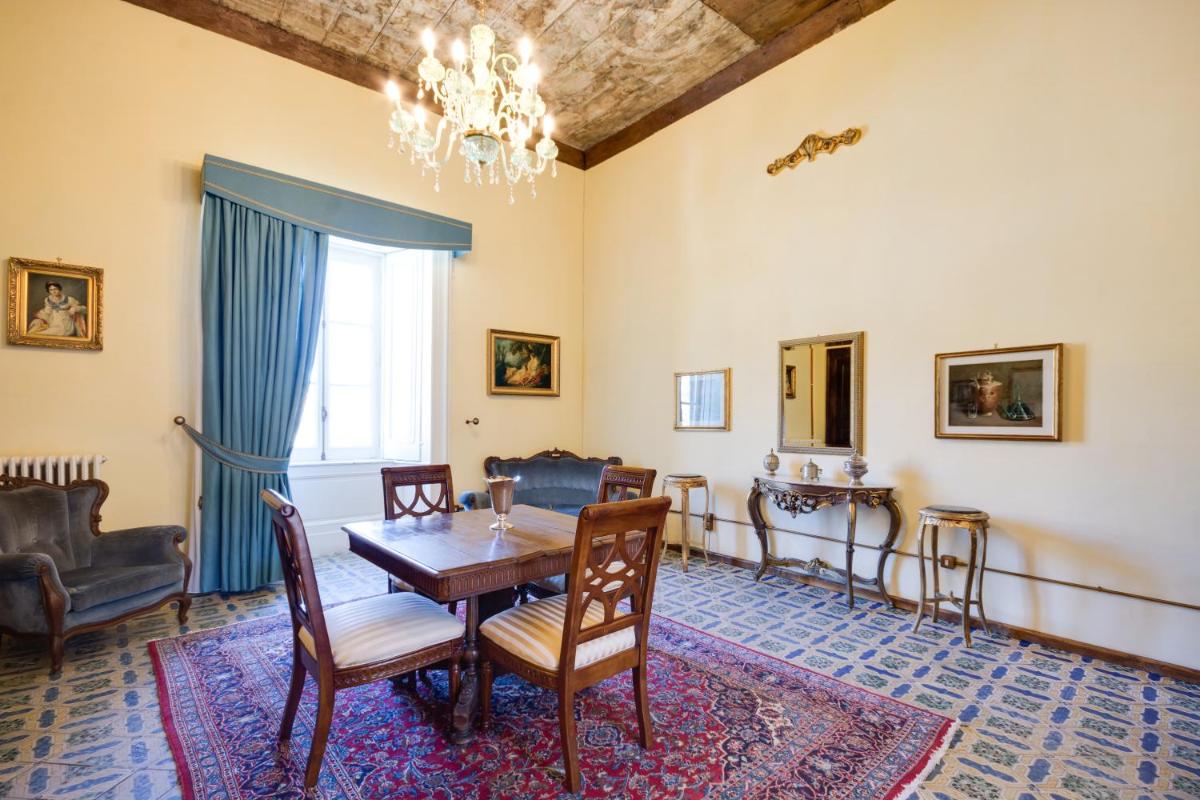 Castello Di Caccuri Suites