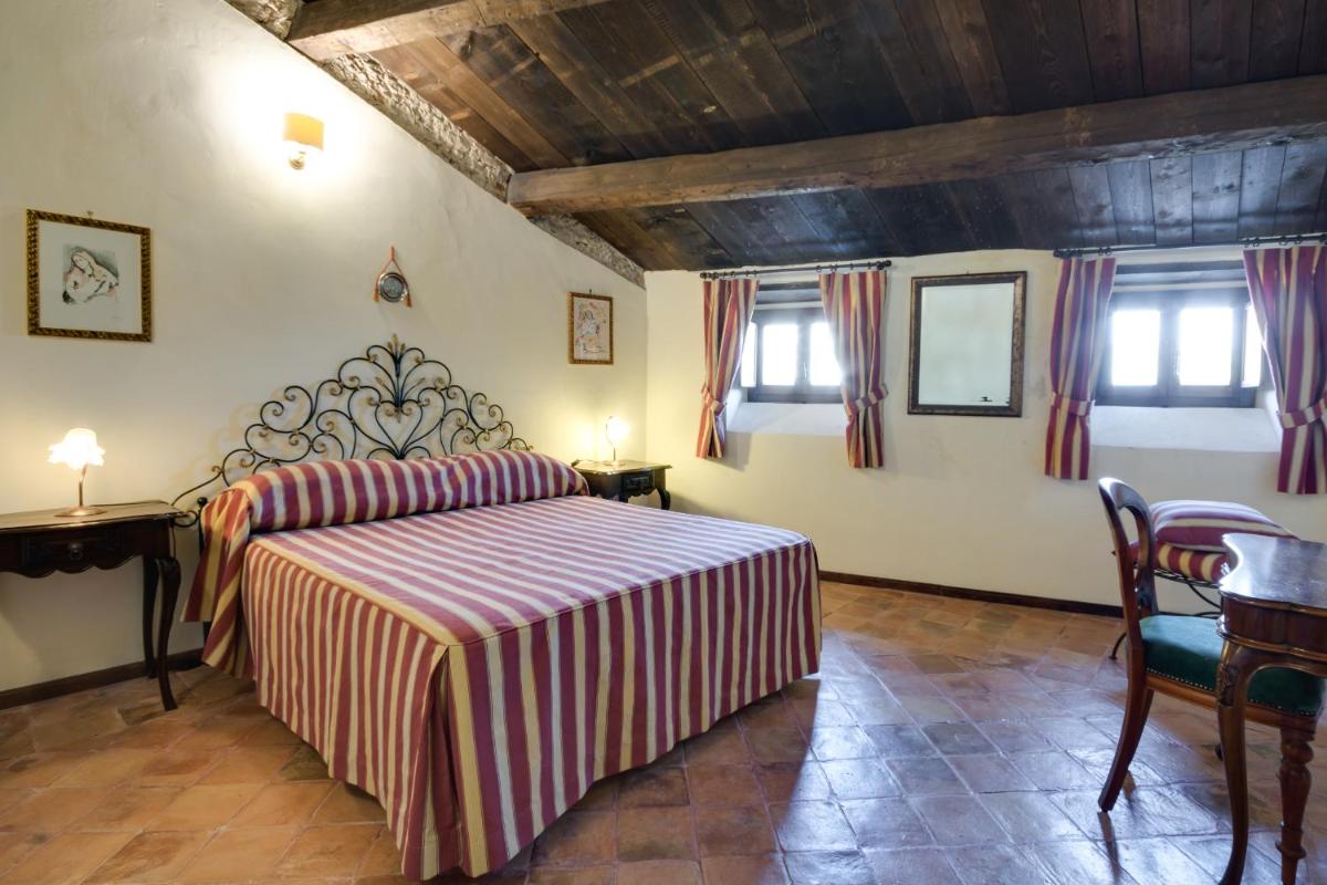 Castello Di Caccuri Suites